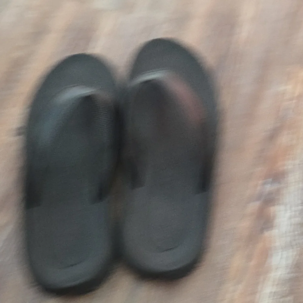 Under Armour Black Flip-Flops for Men - Picture 4 of 6